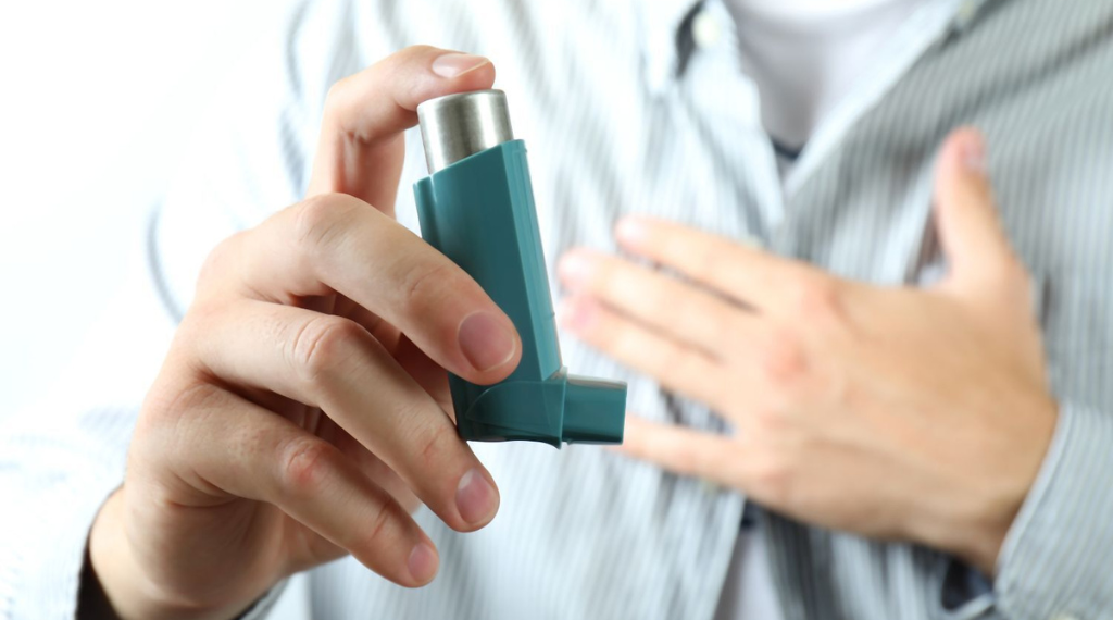 Read more about the article “Asthma: Recognizing Symptoms and Mastering Effective Management”